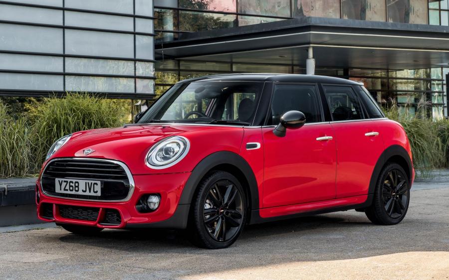 Mini Cooper 5-Door John Cooper Works Package (F56) (UK) '2019